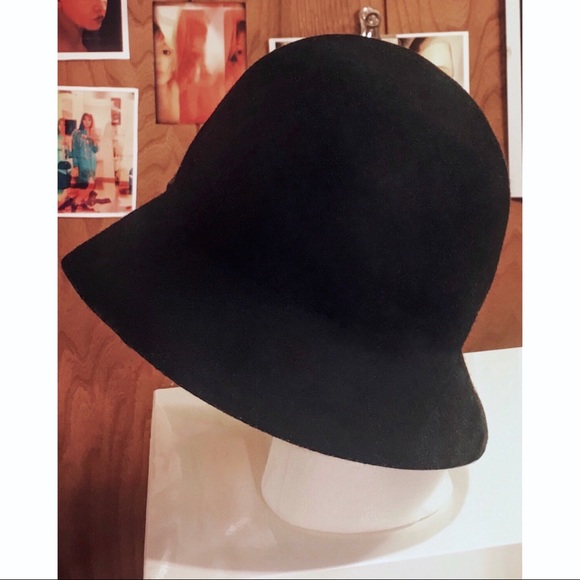 SOLD Retro Wool Black Brown Bow Bell Cloche Hat UO - Picture 3 of 8